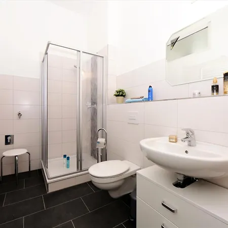 Brise Ruthenberg App 1 *